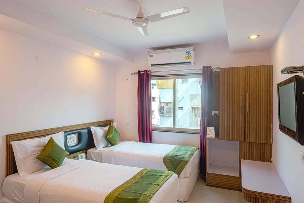 Arihant Hotel Χιντεραμπάντ Εξωτερικό φωτογραφία