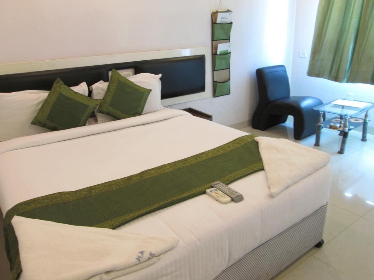 Arihant Hotel Χιντεραμπάντ Εξωτερικό φωτογραφία